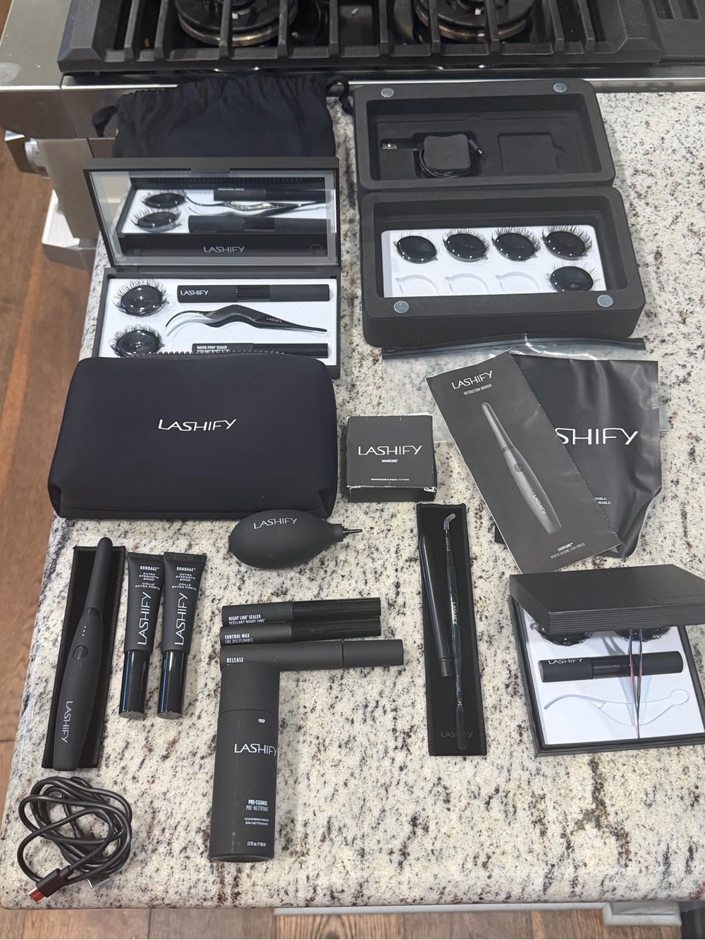 LASHIFY Professional Lash Lift & Extension Set in Black
